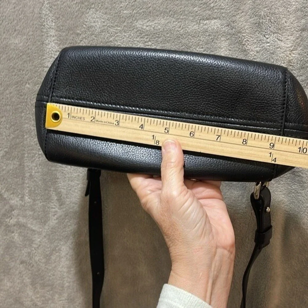Kate Spade‎ 90's Y2K Style Black Leather Crossbody Zip Bag 11.5